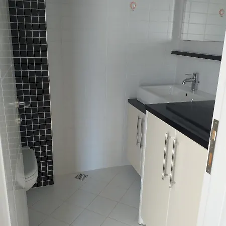 Side Felicia Residence 3 Bedroom Penthouse With Roof Terrace アパート シダ