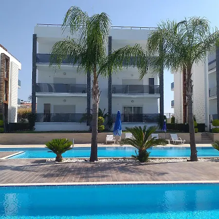 Side Felicia Residence 3 Bedroom Penthouse With Roof Terrace シダ