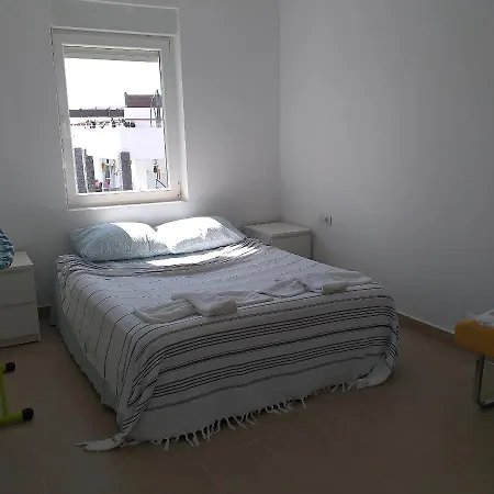 Side Felicia Residence 3 Bedroom Penthouse With Roof Terrace アパート